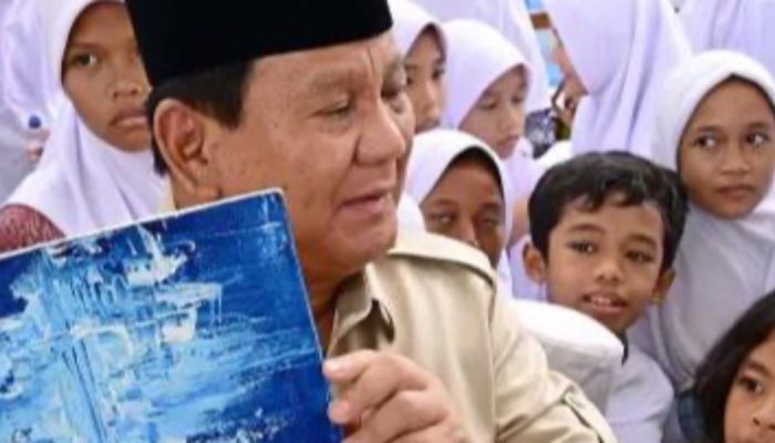Smartboard Resmi Diluncurkan, Presiden Prabowo Targetkan Semua Kelas Jadi Ruang Belajar Digital