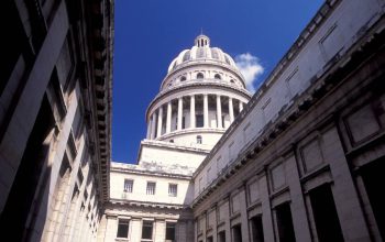 Akhirnya Terjadi! Pasar AS Bergejolak dan Semua Mata Tertuju ke The Fed!