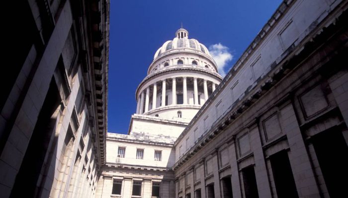 Akhirnya Terjadi! Pasar AS Bergejolak dan Semua Mata Tertuju ke The Fed!