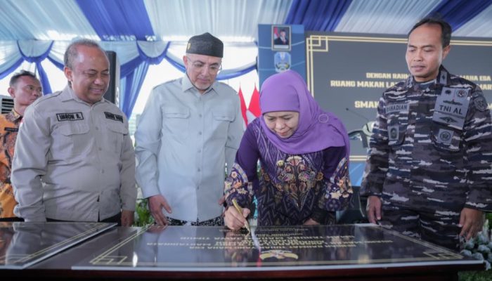 Gubernur Khofifah Tegaskan Komitmen Pendidikan Berkualitas Lewat Revitalisasi 22 Sekolah di Jatim