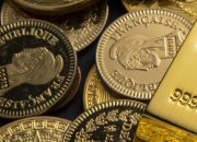 Gejolak Global Panaskan Pasar, Harga Emas Antam Melejit ke Rekor Baru