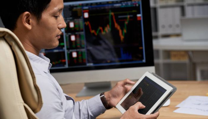 IHSG Dibayangi Tekanan, Saham Perbankan dan Tambang Terkoreksi