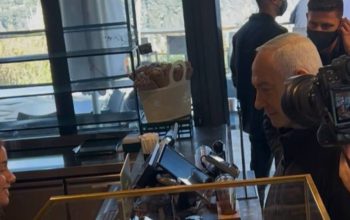 Cincin Netanyahu Tiba-tiba Hilang di Video, Netizen Curiga Teknologi AI Digunakan