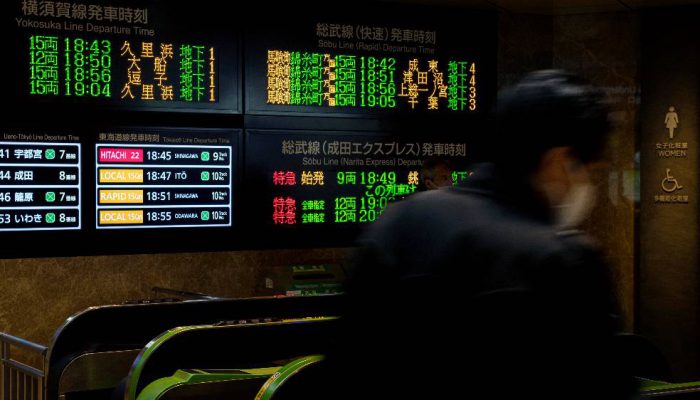 DEFI Jadi Top Gainer, Saham Naik ke Rp200 Meski Fundamental Masih Rugi