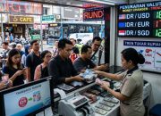 Terkapit Tekanan Dolar AS, Rupiah Ambruk, BI Langsung Tancap Gas