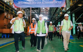 Gubernur Khofifah Tinjau PG Ngadirejo, Produktivitas Gula Jatim Cetak Rekor