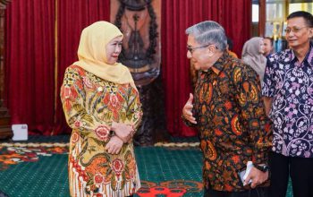 Gubernur Khofifah Siap Perkuat Taman Perdamaian Dunia Soerjo Modjopahit, Putra Bung Tomo Beri Apresiasi