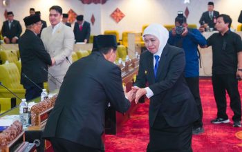 Pendapatan Daerah Capai 104,6 Persen, Gubernur Khofifah Tegaskan Pengelolaan APBD Berjalan Optimal