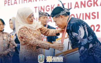Tutup PKN II di BPSDM Jatim, Gubernur Khofifah Dorong Pemimpin Perubahan Wujudkan Layanan Publik Prima