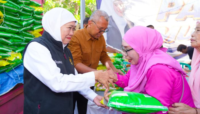 Pasar Murah ke-91 dan ke-92 Digelar, Gubernur Khofifah Pastikan Harga Pangan Ramah di Kantong