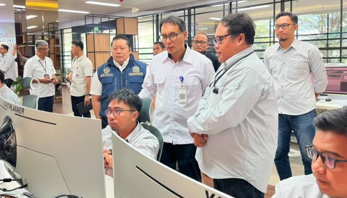 Terminal Teluk Lamong Percepat Green Port Lewat Elektrifikasi, PLTS hingga Shore Connection