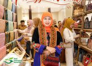 Hari Pelanggan Nasional 2026, Khofifah: Senyum Pelanggan Cerminan Kualitas Pelayanan