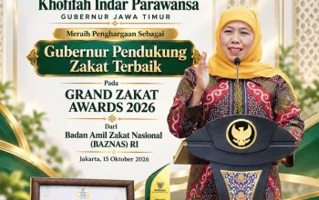 Khofifah Raih Penghargaan Gubernur Pendukung Zakat Terbaik 2026 dari BAZNAS RI